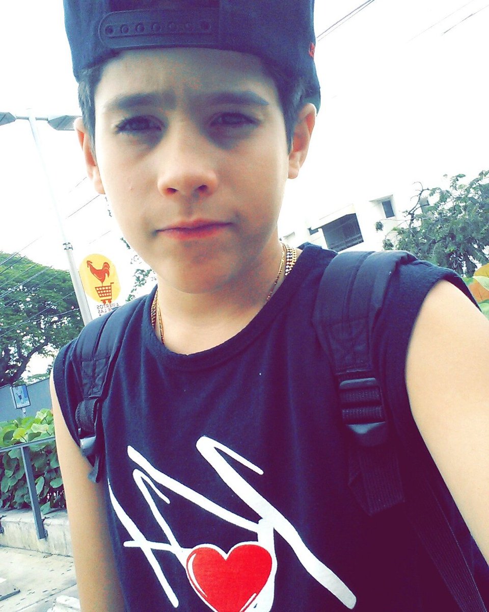 OfficialHensy's tweet photo. Wassup? ✌🙈!! https://t.co/heymx8VSsC