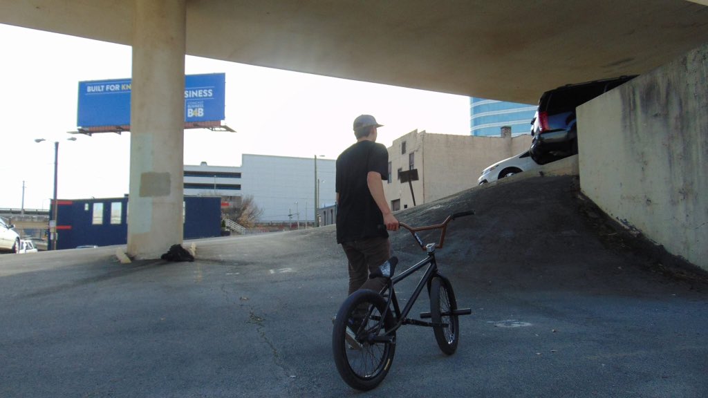 bwaluciano's tweet photo. #jimmyhathaway bangers https://t.co/f1m46HO164