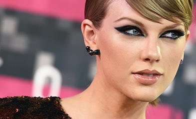 [ Celeb News ] tweet media