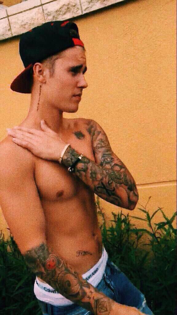 DominantDaniel's tweet image. New guy. Help me out &amp;amp; RT?