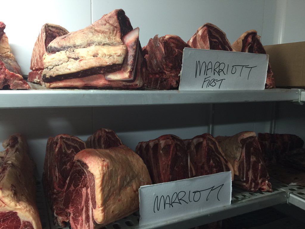 gjbowenventure1's tweet image. Highest quality of ribs chosen for @Gillrays @CountyhallLDN courtesy of @osheasbutchers #bestbutchersinlondon