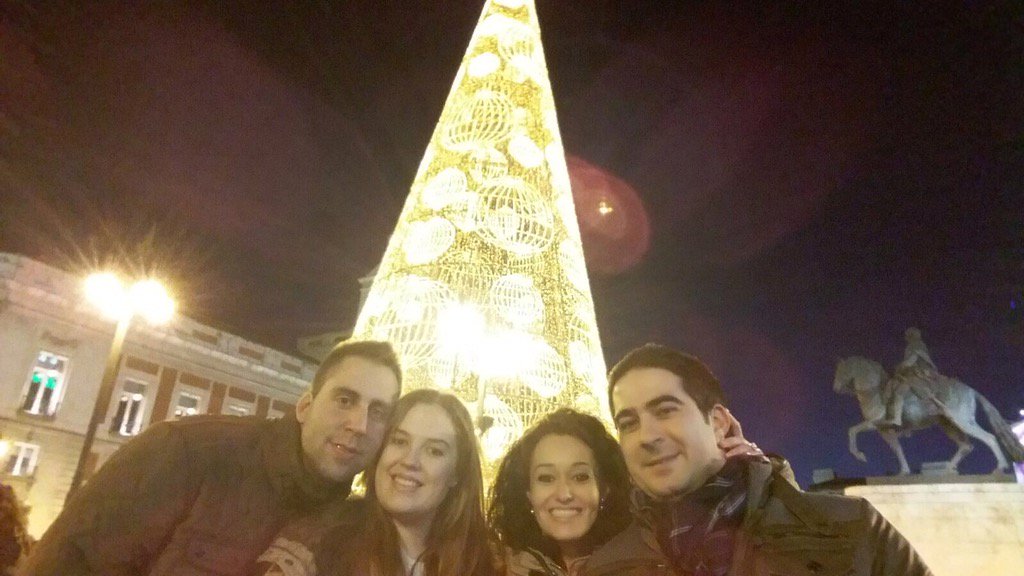 Se que empieza la Navidad cuando ellos vienen a verme, gracias amigos! Sois los mejores! <a href="/Quevoy85/">Quevoy</a> <a href="/Deslo7/">Deslo</a> <a href="/339Jose/">jose Rodríguez</a>