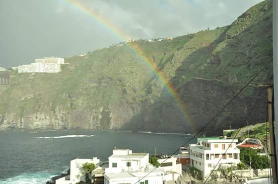 free_Nenuska's tweet photo. Tenerife y sus regalos. #proyectoteide2015 II edición #PT2015. Participa en mi proyecto @proyectoteide @free_rachel https://t.co/obGgcWrx16