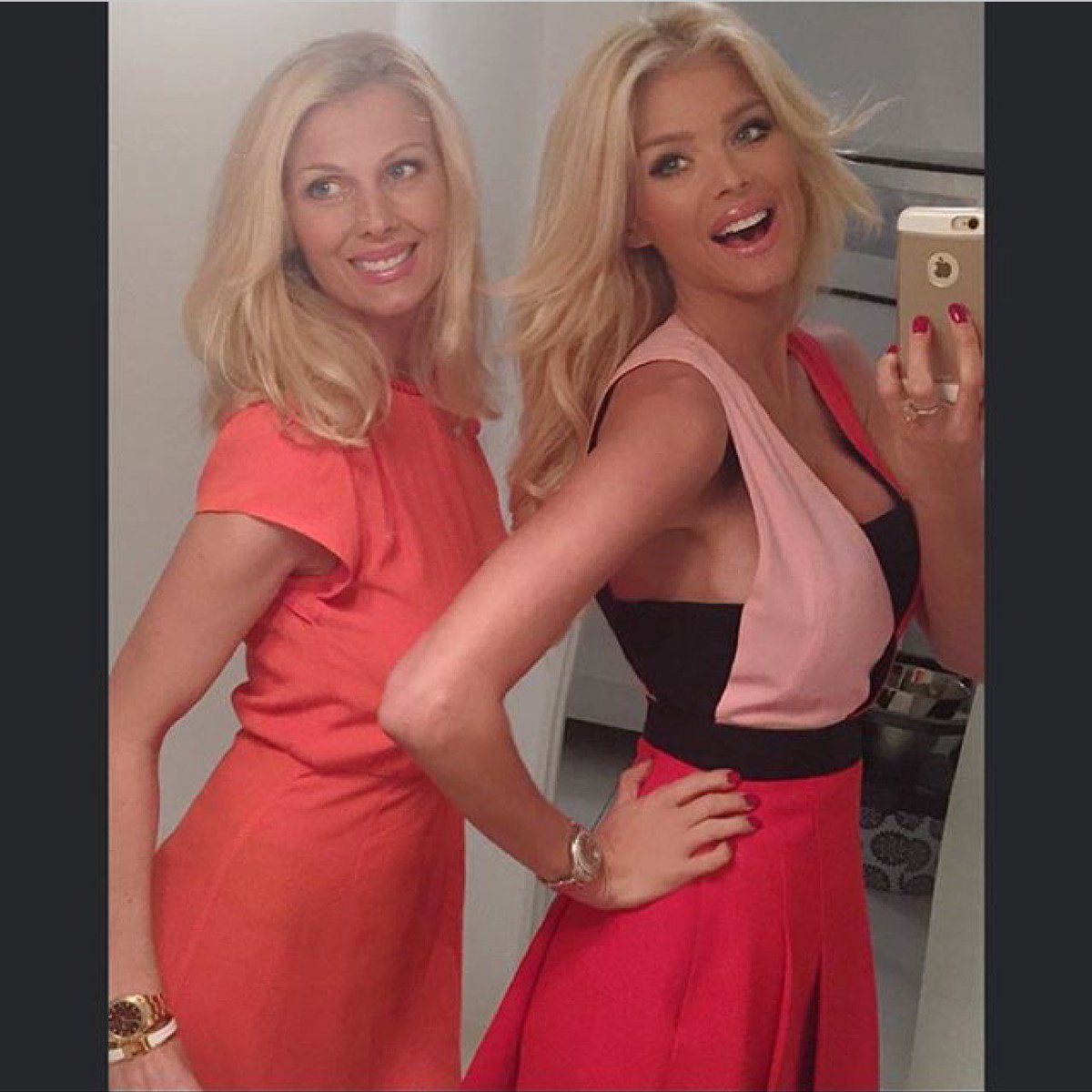 Victoria Silvstedt On Location In Palm Beach For A Swedish Tv Show In Florida With My Sister Veronica Double Trouble Double The Fun T Co Qi2tzkqzb3 Victoria Silvstedt On Location In Palm Beach For A Swedish Tv Show In Florida With My Sister Veronica Double Trouble Double The Fun T Co Qi2tzkqzb3