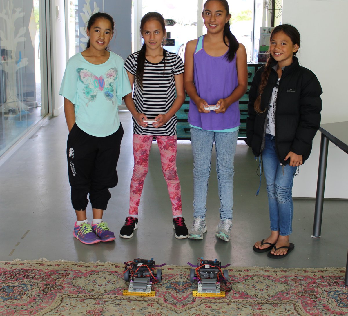 _academyEX's tweet photo. #OpotikiPrimary learning lots, having fun today in our #GisborneLab, #Coding #Robotics #Rockets and #Collaboration. https://t.co/FJopbklitT