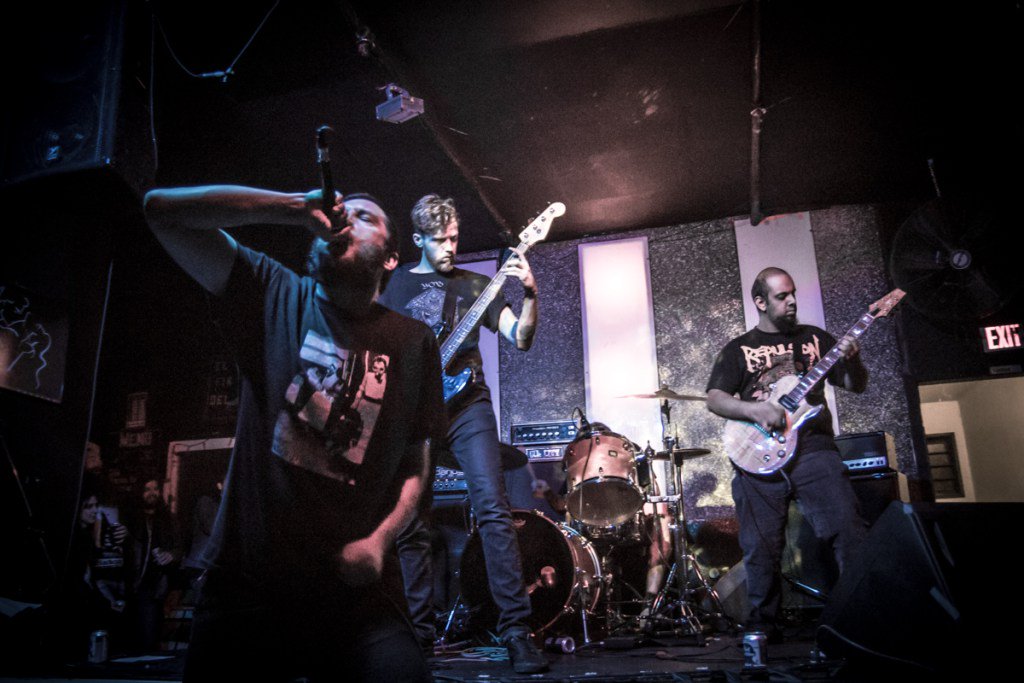 NotYourScene's tweet image. PHOTO SET / Wake – Burning Ghats – Skull Vultures – Klandestin  |  Oct 30th, 2015 notyourscene.ca/photo-set-wake…