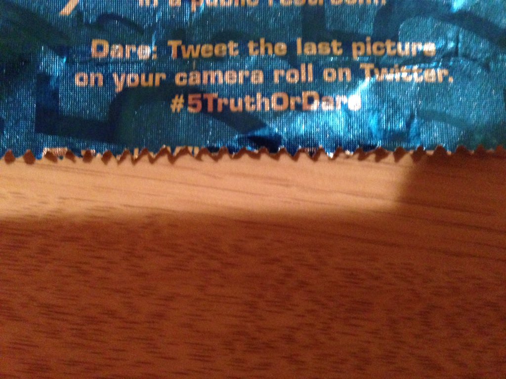 CameronJSuth's tweet image. ...well that was easy #5gum