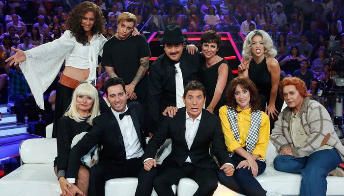 FormulaTV's tweet photo. ¡Alegría para los fans! Antena 3 encarga 4 galas más de #TCMS4 debido a su gran acogida https://t.co/cKTVvX35MQ https://t.co/mDWCQ7OrGO