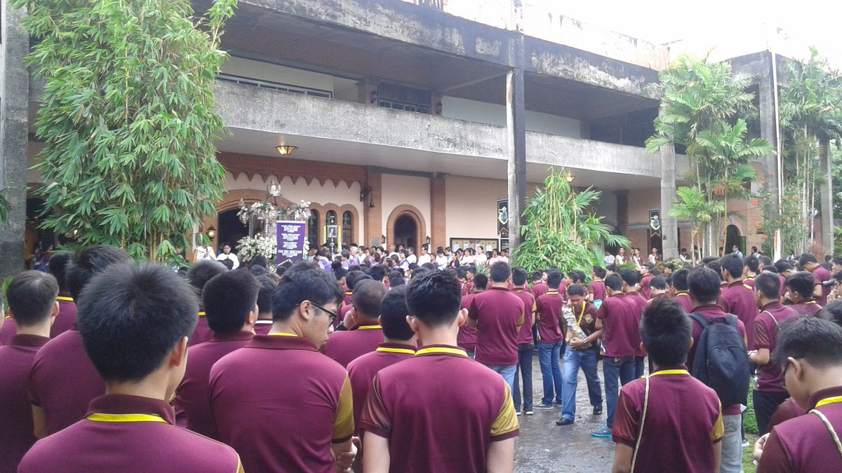DeeJayTeee's tweet photo. College Seminarians from Metro Manila &amp; Southern Luzon gather for the annual Bukluran meet.@SanCarlosSem @cbcpnews https://t.co/ch4VckqVqT