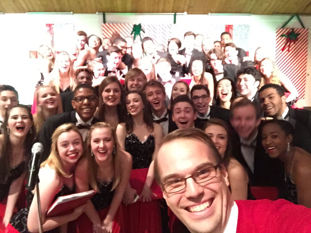 NCHSChoir's tweet photo. Great job #Counterpoints on first of many holiday performances!  #cpletsgo #ajoyfulsound https://t.co/w2RIAA63aE