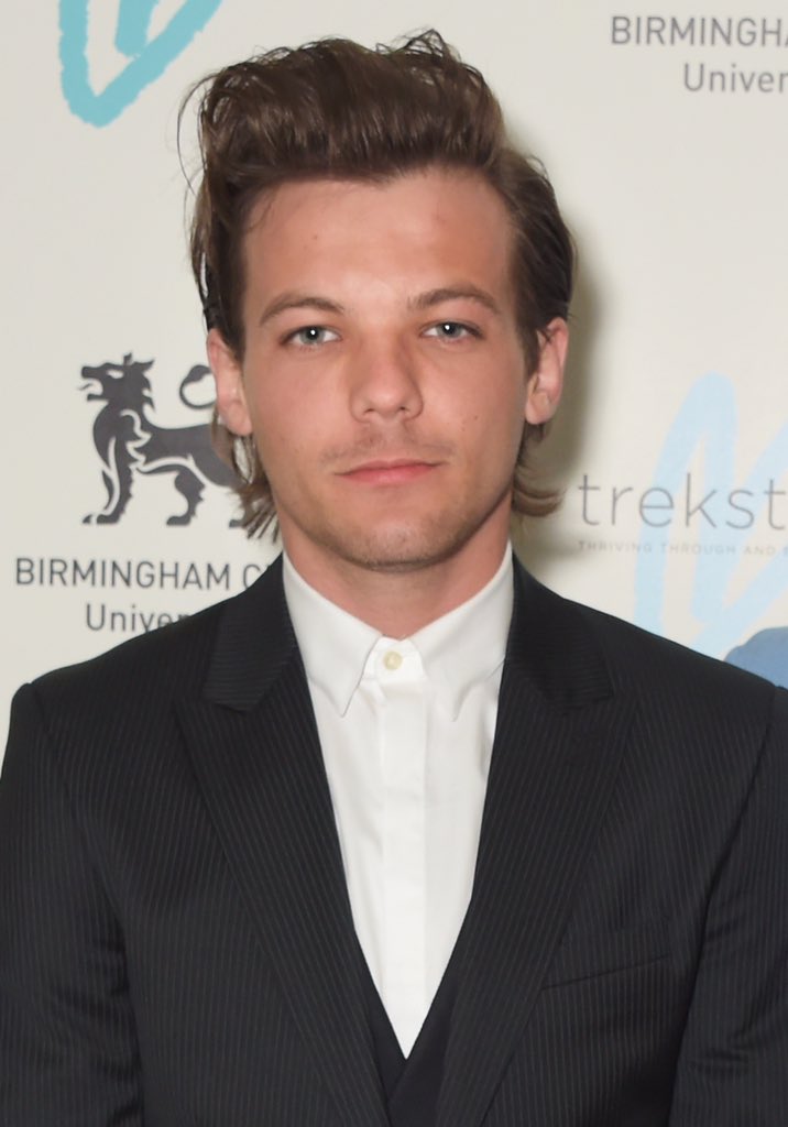 LTtouring2018's tweet photo. signs as louis hairstyles

✂️ Capricorn 

#MTVStars One Direction https://t.co/5T6m3G8XG0