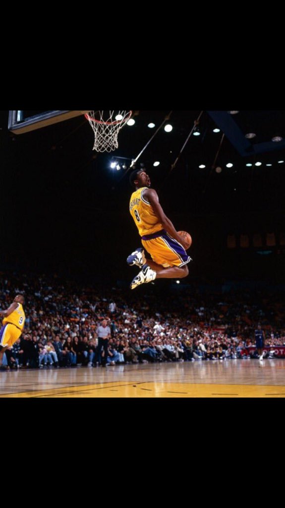billyviscuso's tweet photo. One of the best to ever do it. My favorite player of all time congrats on a great career #top3ever @kobebryant https://t.co/iPfBL70QCZ
