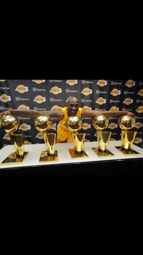 billyviscuso's tweet photo. One of the best to ever do it. My favorite player of all time congrats on a great career #top3ever @kobebryant https://t.co/iPfBL70QCZ
