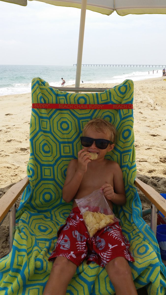 BeachChairBuddy's tweet photo. Cyber Monday starts in 3 hours!
Ordering your #beachchairbuddy is like a day at the beach.
https://t.co/Wz93HPSUoI https://t.co/gAdN0ZVuKS