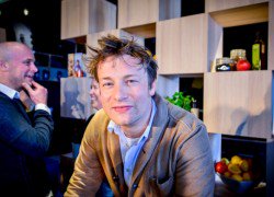 KickAssTwee's tweet image. Jamie Oliver Group: How to make money online bit.ly/1jsq1p9 #KickAss | twibble.io