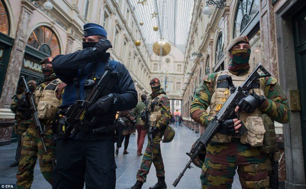 Israel_ANY's tweet photo. ‘#ChristianState’ Threatens to Kill Muslims in Belgium - "ISIS now has competition" | https://t.co/ucRkL8L3lC #No2IS https://t.co/pfUHkT9Vw9