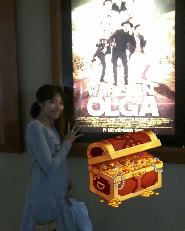 MayaFitryanti_'s tweet photo. Narsis diposter film "Warisan Olga"
#28November2015 https://t.co/opc7S9z2nX