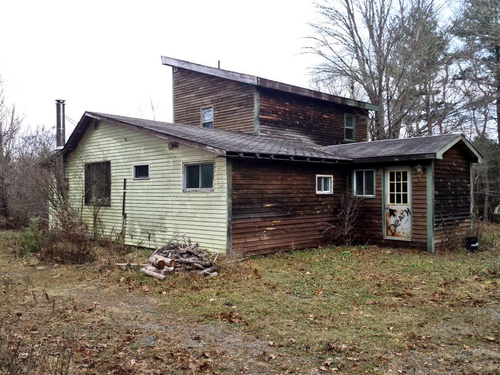 4/7 Former Stafford residence including interior and addition... Nov. 29. 2015