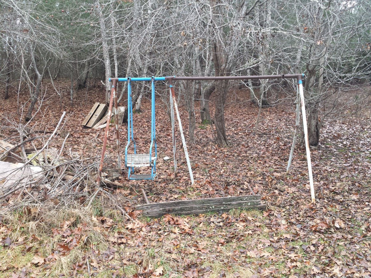 6/7 pics around the property of the former Stafford residence... Nov. 29. 2015