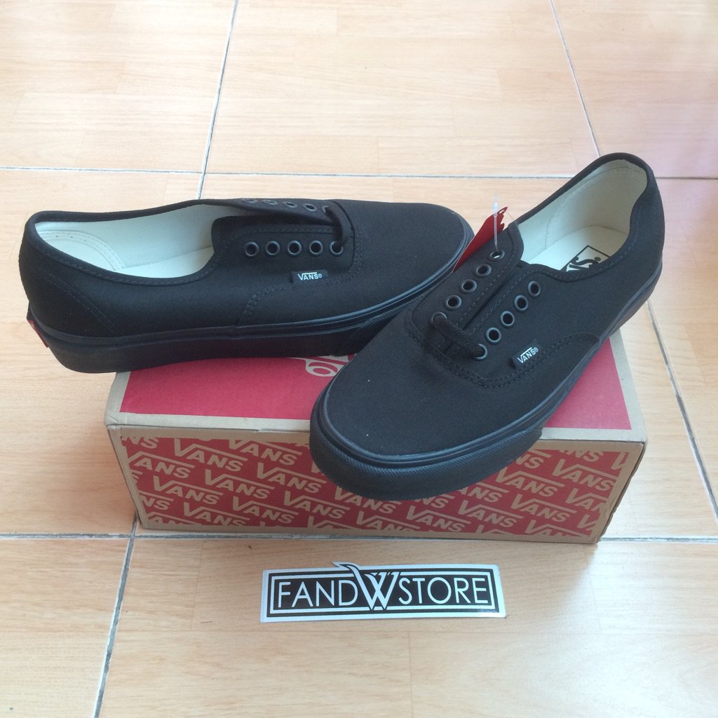 FandWStore tweet media