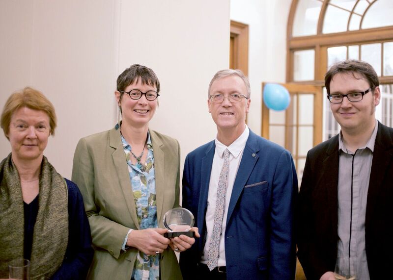 Embedded image permalink