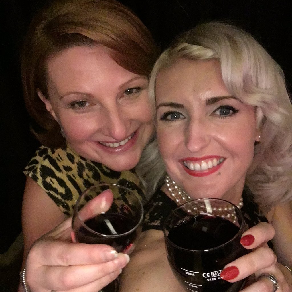 shelleylane_'s tweet photo. Another great night @1063bridgefm #awards #teamshelleys 💋 @GilmorHair @joloudav https://t.co/jIj47l5zXZ
