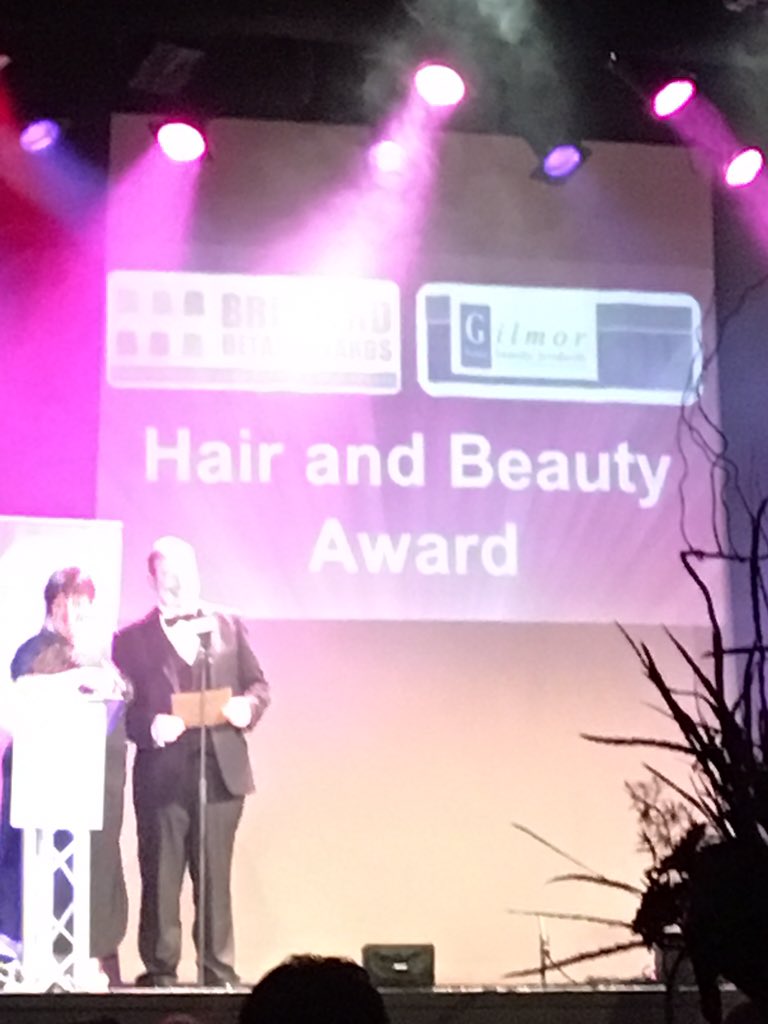 shelleylane_'s tweet photo. Another great night @1063bridgefm #awards #teamshelleys 💋 @GilmorHair @joloudav https://t.co/jIj47l5zXZ