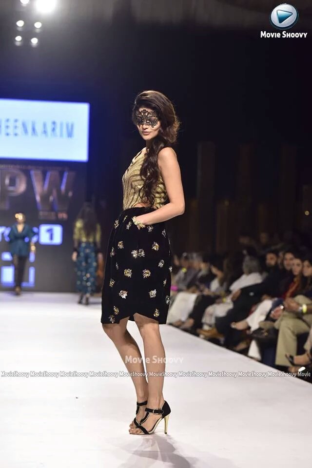 zohair__irfan's tweet photo. @RubyaChaudhry #sadafhamid @SofiakhanFia wearing #MaheenKarim at #FPW15 https://t.co/lhymr22btS
