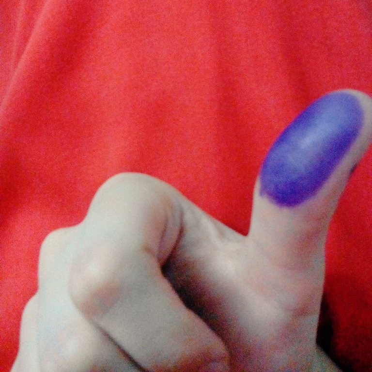 Laibarizz's tweet photo. Doneee😁 woot woot💃🏽
#firstevervote 😊 https://t.co/USp2cQCSzm