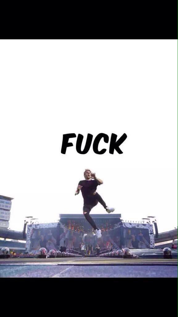 NarryMyDream's tweet image. "Zayn and Gigi"

"Niall and Selena"

"Harry and Kendall"

"Louis went to a baby store"

#Mtvstars One Direction