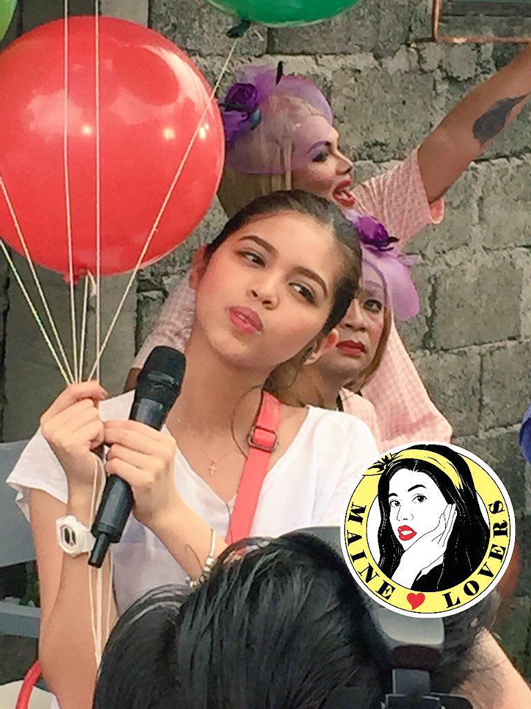 MaineLoversPH's tweet photo. She's like a six year old cute kid with her balloons,waiting for cotton candy.Haha @mainedcm 

#ALDUBKiligContinues https://t.co/ZjKwptk0zt