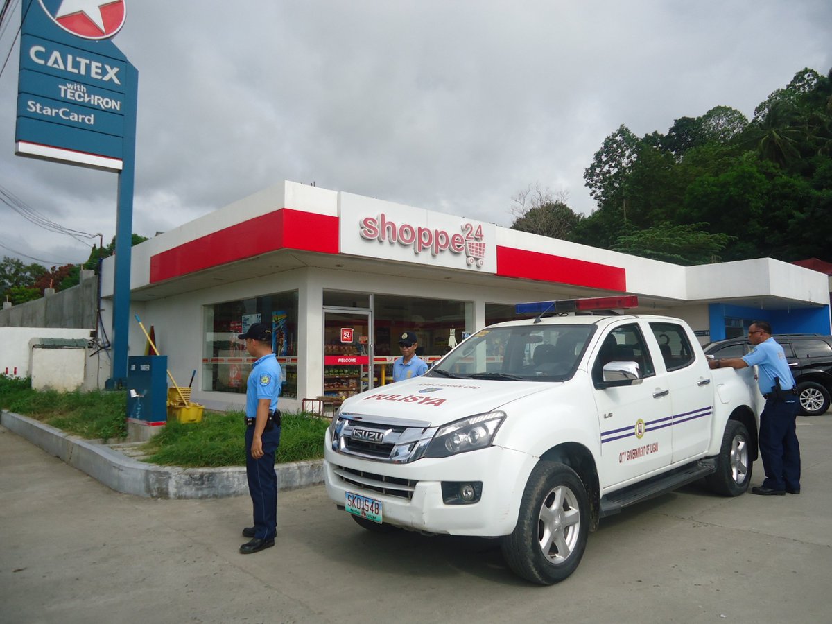 ICPSThreeICPO's tweet photo. #HigalangPulis ICPS3 personnel conducted preventive patrol along the Nat'l Highway of Sta. Filomena, Iligan City. https://t.co/6cUge9zqAg