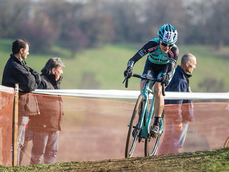 bicofit's tweet photo. Chiara menjadi pemenang minggu lalu pada lomba Memorial Berionni &amp; Perego menggunakan sepeda Bianchi. Selamat https://t.co/n7hUs6ujXI