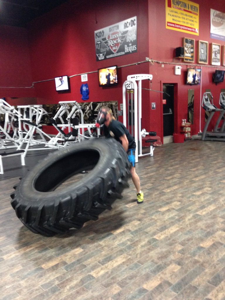 nrthperthcombat's tweet photo. Tire flips and blast mask!  #getsome https://t.co/wvXi6SNgNT