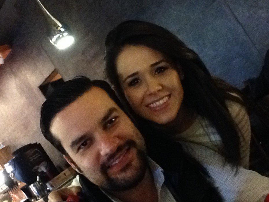 alecas45's tweet photo. Guapishimo mi bebosho! 😍 @MemoMoya miss ya! https://t.co/BhJ1u8TtqW