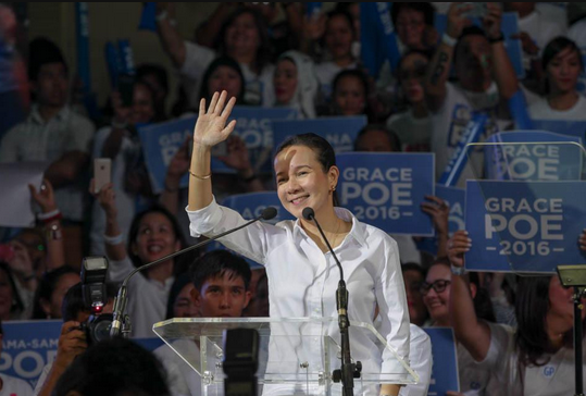 ABSCBNNews's tweet photo. Comelec can't disqualify Poe, claims Brillantes #Halalan2016 https://t.co/DMOOpOEDAj https://t.co/NK8euKZ4W3