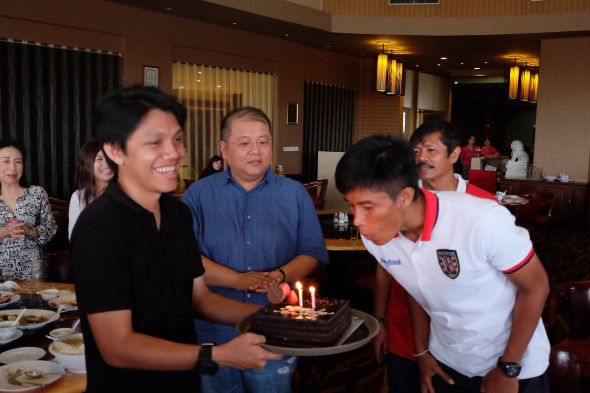 Perayaan ulang tahun Agus Nova.  #baliunited #SerdaduTridatu