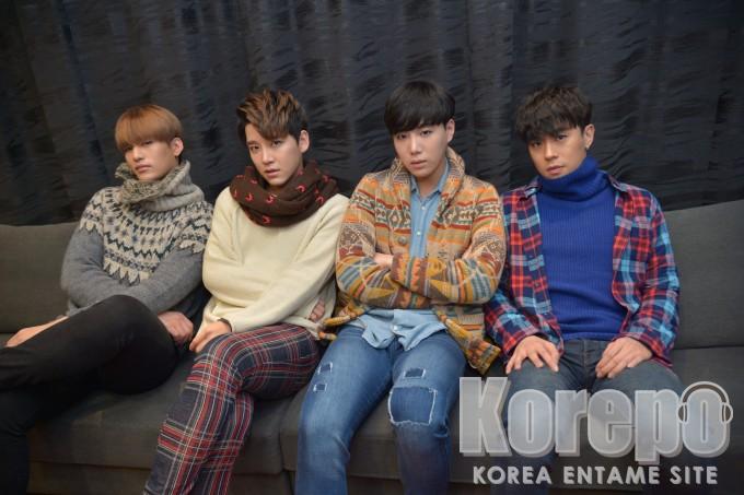 Fotos de F.Cuz de Evento para lanzamiento de Forever 281115 CVCNOVdUsAE8jXe