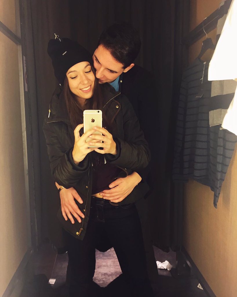 theallknowerno's tweet photo. mirror pictures stay winning https://t.co/MNMBTsEbAK