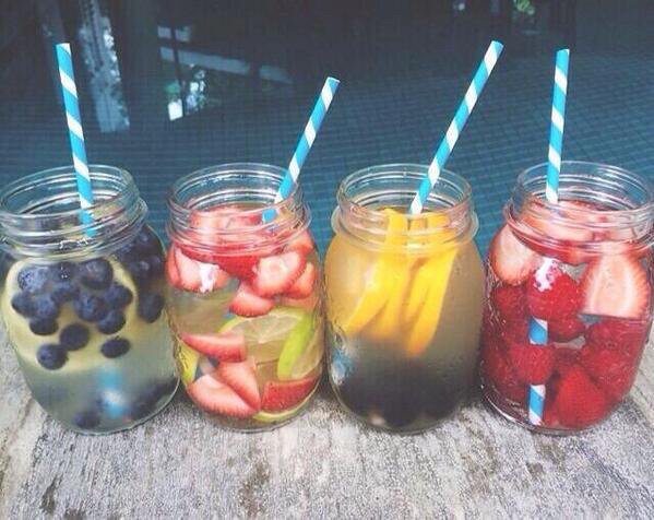 BestProFitness's tweet photo. Fruit infused water 😍 https://t.co/M1p3mBhdQF
