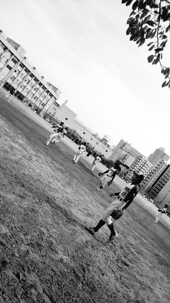 akira_only_'s tweet photo. 昨日ひさびさソフトボールの大会やったぜぃ https://t.co/IBFrSFCHAB
