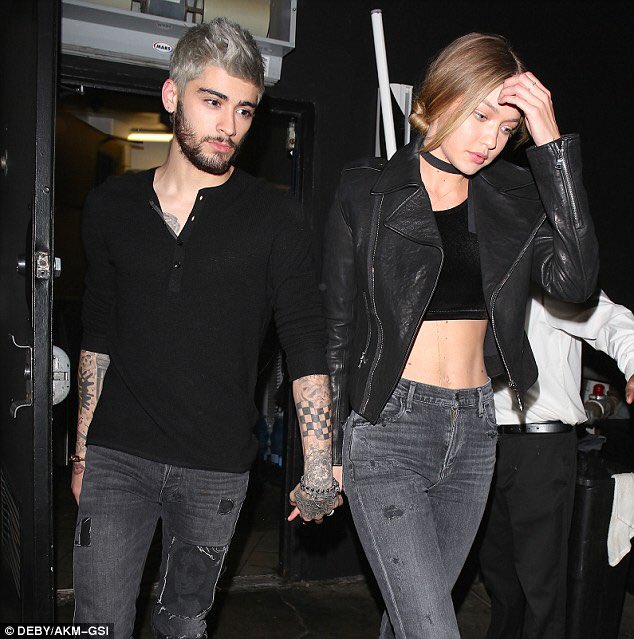 ZaynJMNews's tweet photo. #HQ | Zayn and Gigi Hadid leaving The Nice Guy in West Hollywood. #1 11.28.15 https://t.co/dLs8Nuv0J0