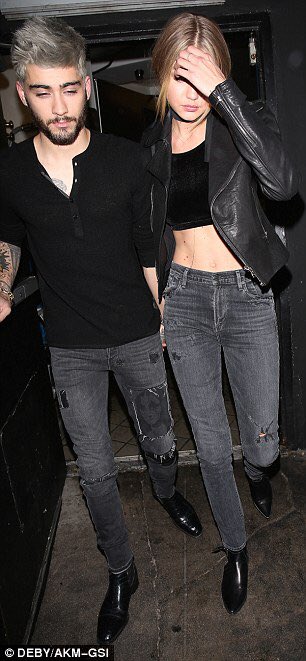 ZaynJMNews's tweet photo. #HQ | Zayn and Gigi Hadid leaving The Nice Guy in West Hollywood. #1 11.28.15 https://t.co/dLs8Nuv0J0