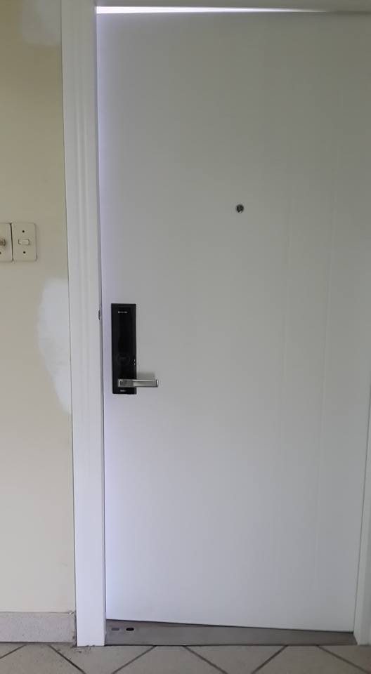 #Харьцуулалт 
Дижитал цоож суулгуулсан нь гоё уу?