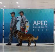 ChismosangKB's tweet photo. Bumaba ang krimen noong #APEC week! Basahin ang link. Pero... maraming #APECtado #APEChottie
https://t.co/JLGZ5nhln1 https://t.co/s3NN4gn0B1