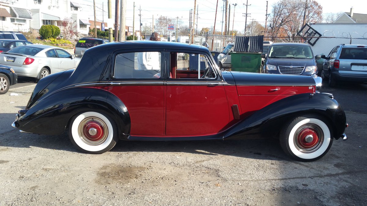 averygee68's tweet image. South Philly  style