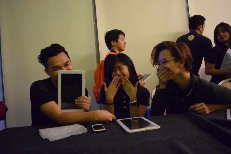 goldillacs's tweet photo. ushered the #stratmark2015 with the chanels. sml for these hookers. π¦πβ¨ππ― @queensymendoza @jamesmabaet #norbertharot https://t.co/wG2fuTUEpn