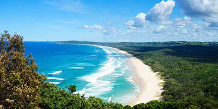 yourholidayself's tweet photo. @KohnShauna I'm skydiving in Byron Bay ✈️✈️ – woo! Keen? https://t.co/aT7ANLcImN #holidayself https://t.co/FQhleh8KMG
