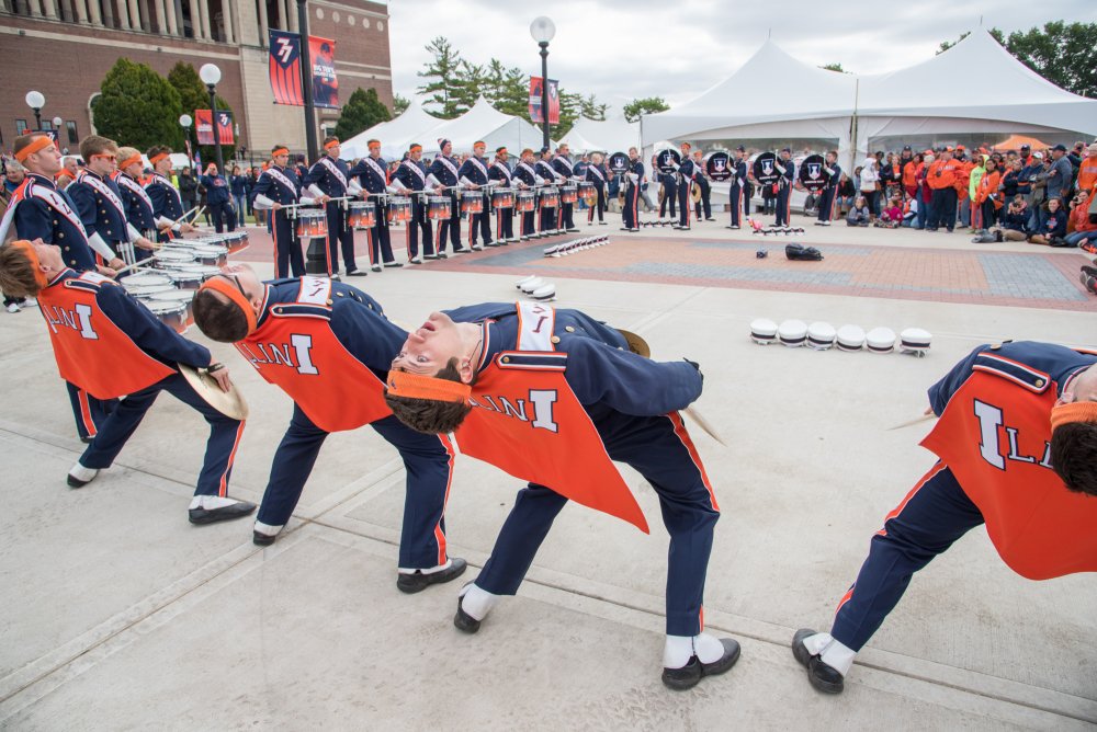 TheDailyIllini's tweet photo. Macy’s Thanksgiving Day Parade performance “a dream come true” for the Marching Illini https://t.co/9RWLerNKjK https://t.co/wr38xmCC8i