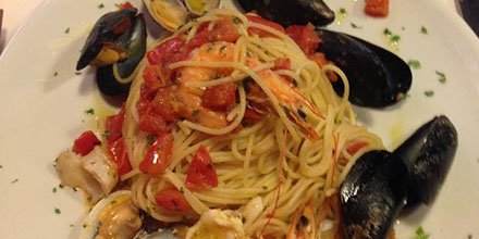 yourholidayself's tweet photo. @tanya_walsh Pigging out on pasta in Italy – It's so delish! Come get some! https://t.co/vVzrrg5vHc #holidayself https://t.co/SEjTwx6vcJ